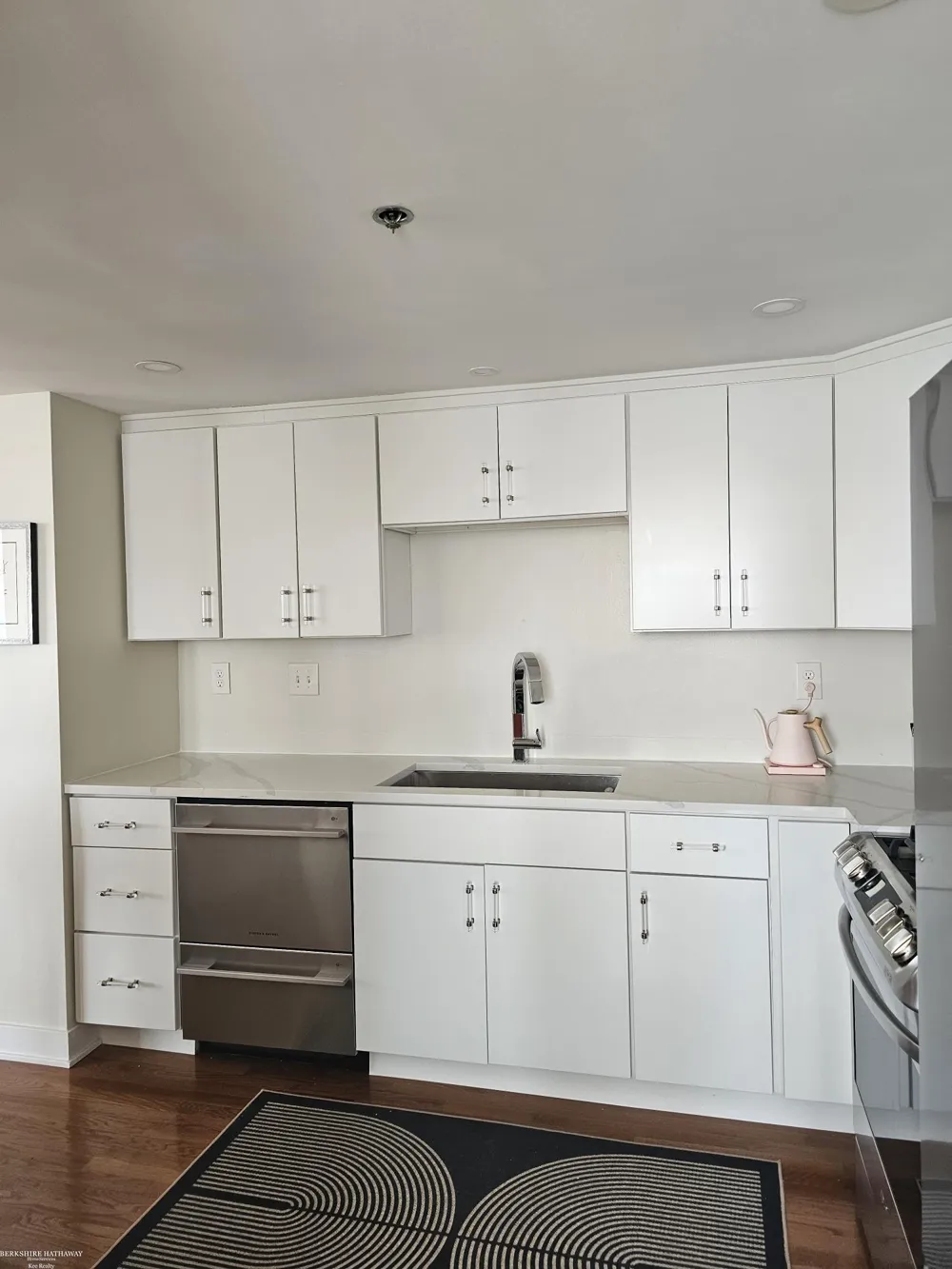 250 E Harbortown #1110 Drive Detroit City, MI 48207