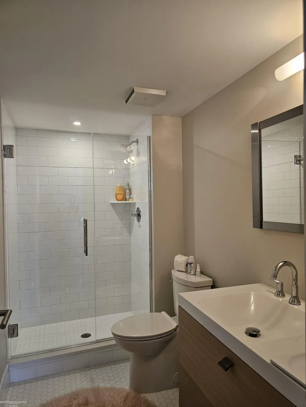 250 E Harbortown #1110 Drive Detroit City, MI 48207