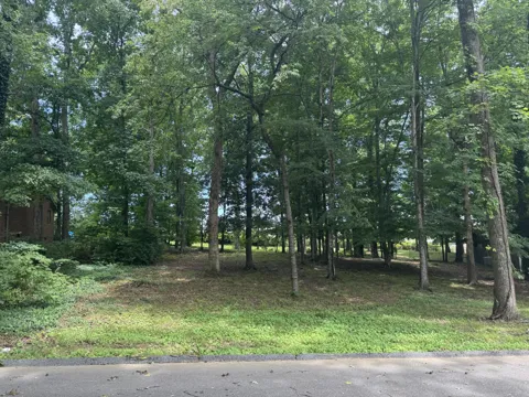 Edgewood Circle NW