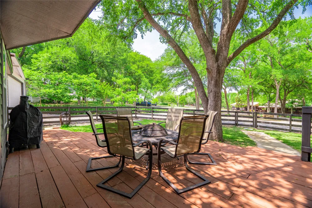 347 Quail Creek Circle Pottsboro, TX 75076