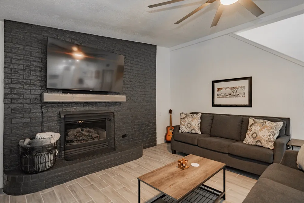 347 Quail Creek Circle Pottsboro, TX 75076