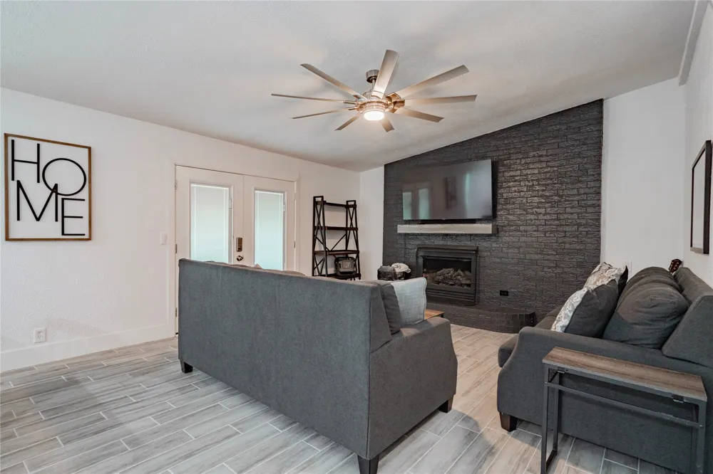 347 Quail Creek Circle Pottsboro, TX 75076