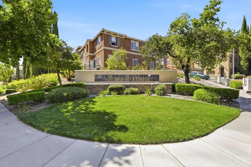 3287 Montevarchi Street San Jose, CA 95136