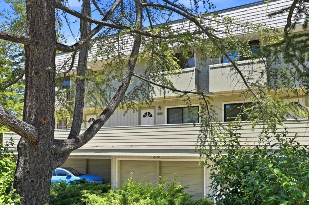 2315 Sharon Road Menlo Park, CA 94025