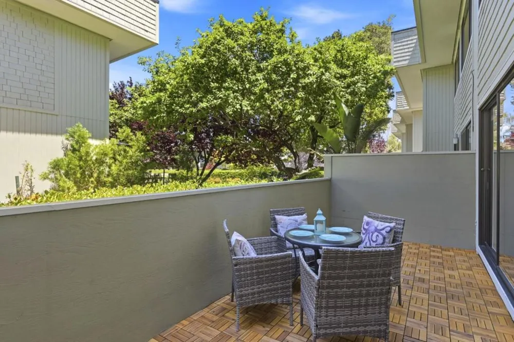 2315 Sharon Road Menlo Park, CA 94025