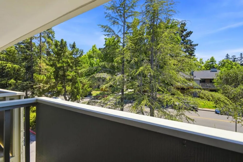 2315 Sharon Road Menlo Park, CA 94025