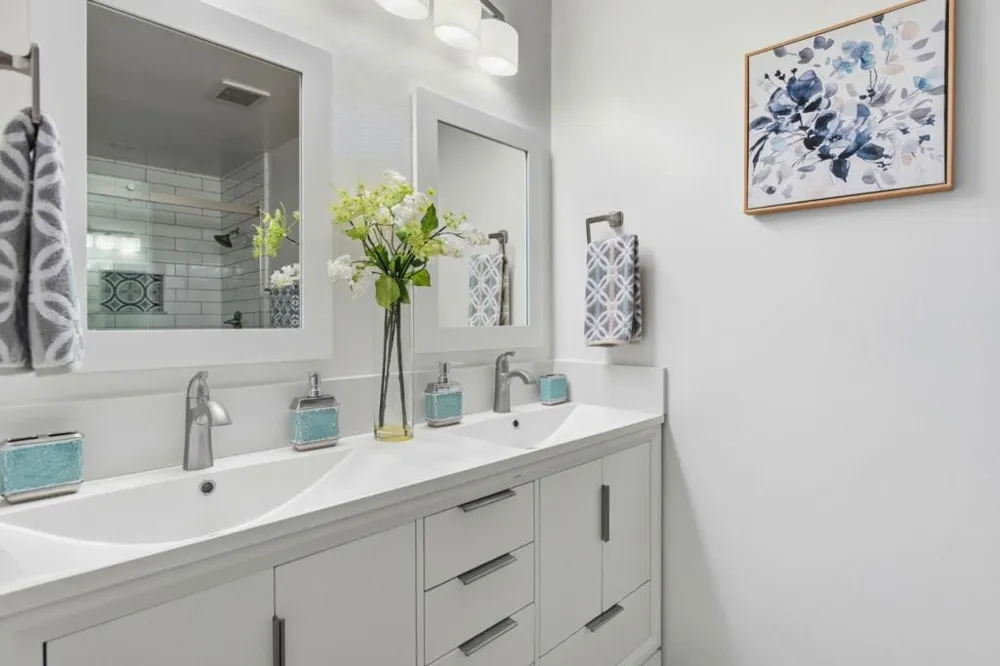 2315 Sharon Road Menlo Park, CA 94025