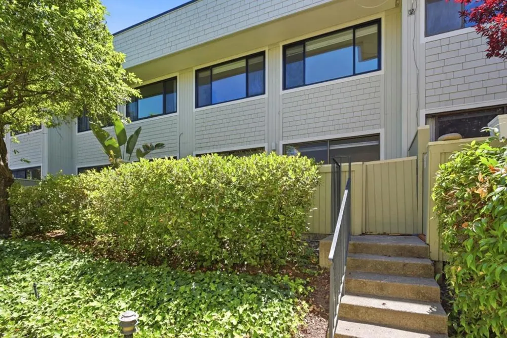 2315 Sharon Road Menlo Park, CA 94025