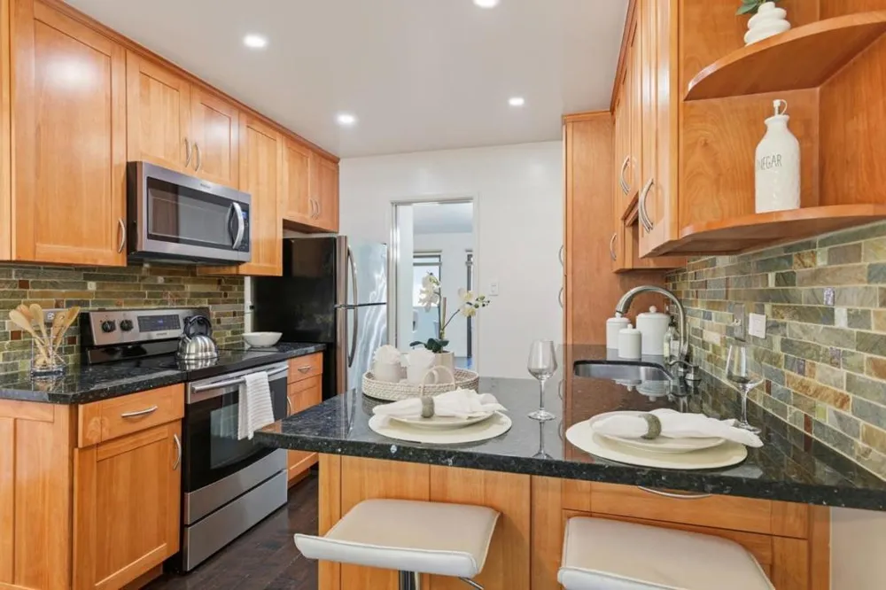 2315 Sharon Road Menlo Park, CA 94025