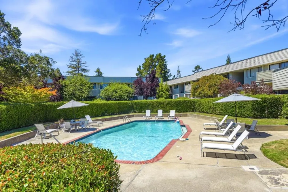 2315 Sharon Road Menlo Park, CA 94025