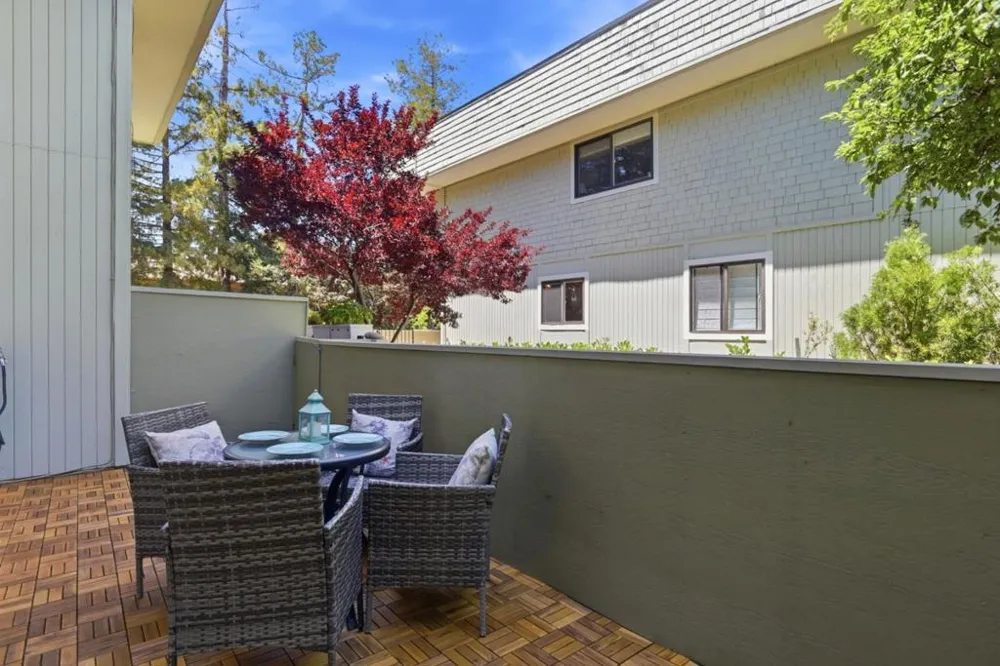 2315 Sharon Road Menlo Park, CA 94025