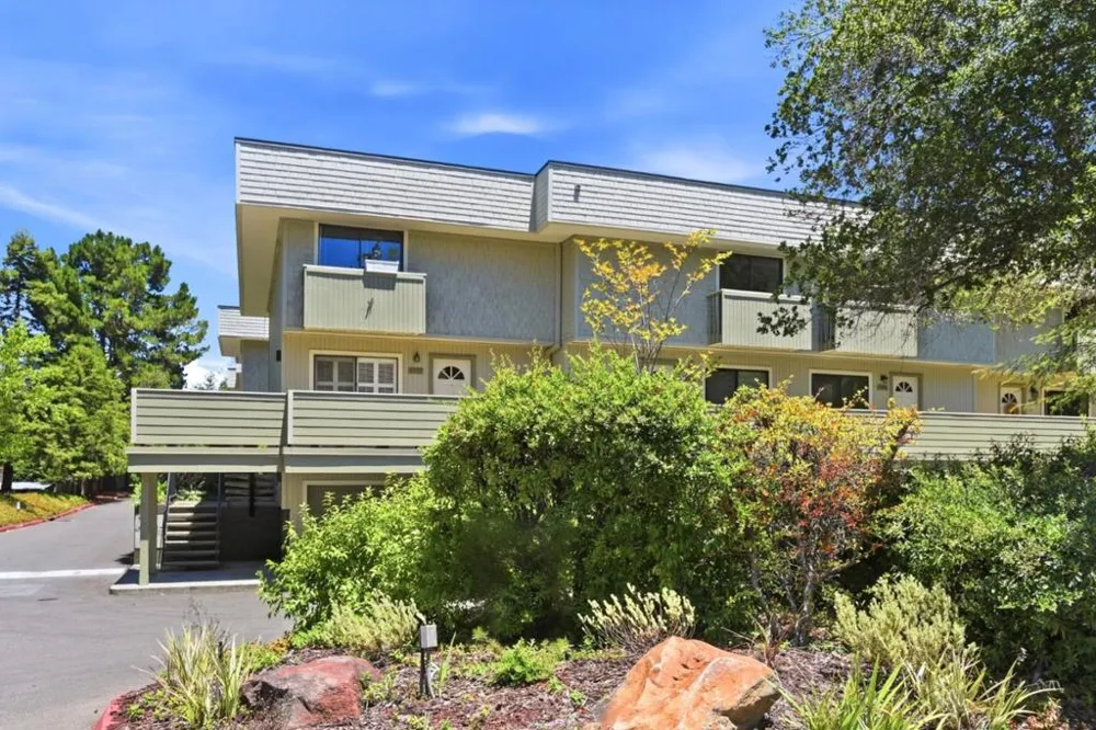 2315 Sharon Road Menlo Park, CA 94025