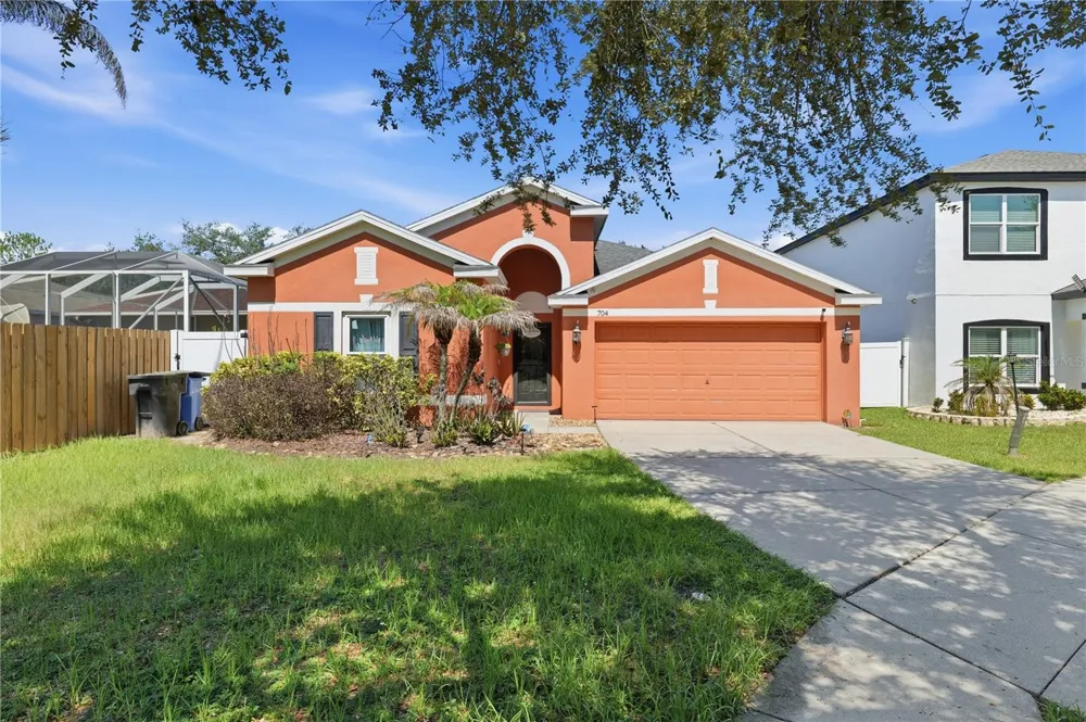 704 PARSONS POINTE ST Seffner, FL 33584