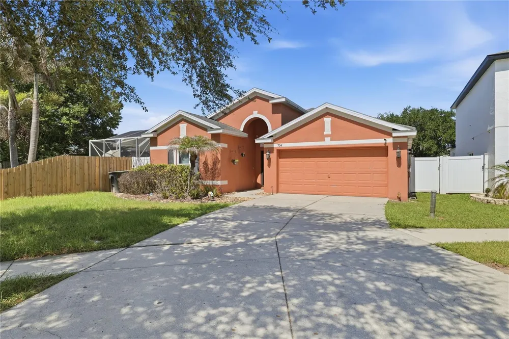 704 PARSONS POINTE ST Seffner, FL 33584
