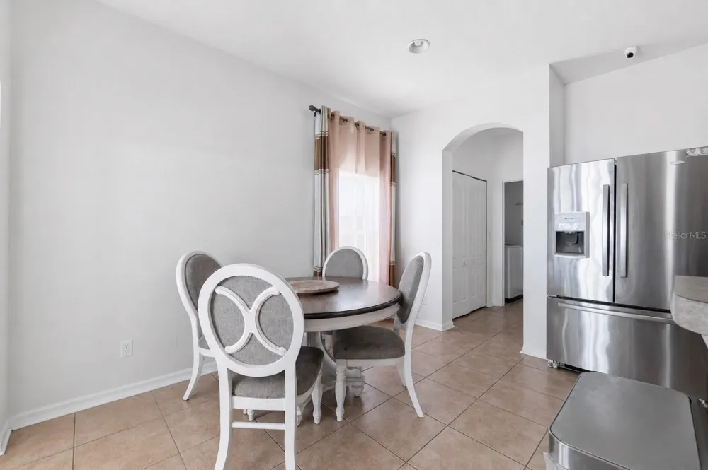 704 PARSONS POINTE ST Seffner, FL 33584