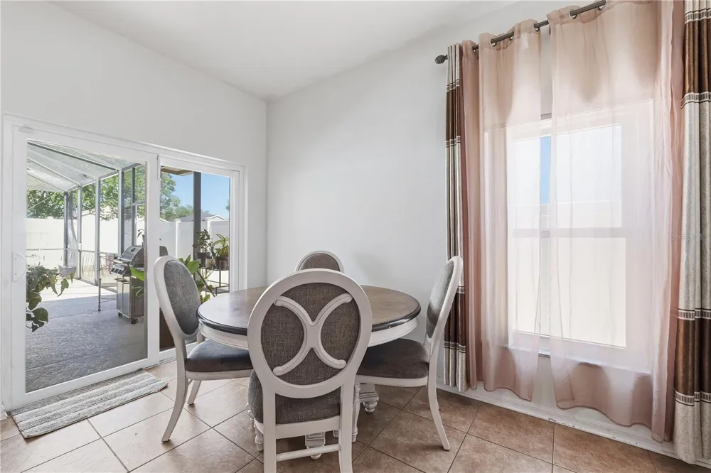 704 PARSONS POINTE ST Seffner, FL 33584