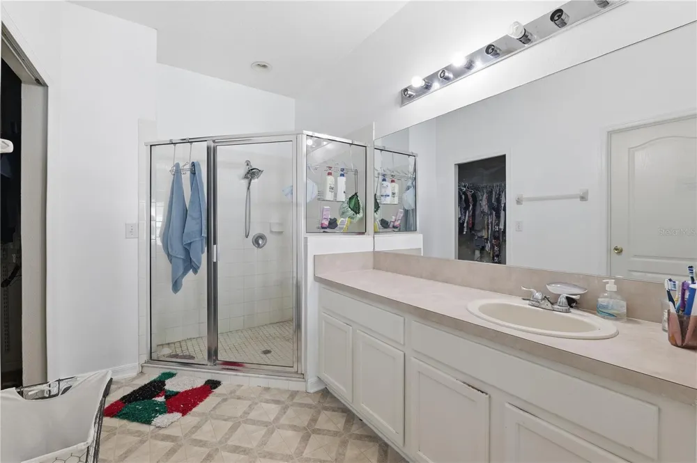 704 PARSONS POINTE ST Seffner, FL 33584
