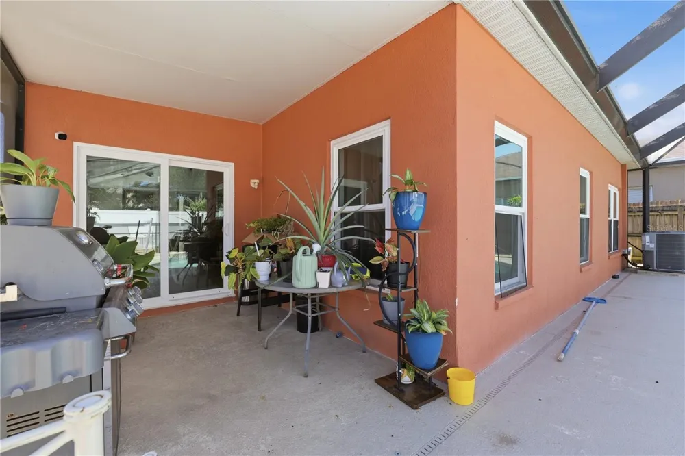 704 PARSONS POINTE ST Seffner, FL 33584