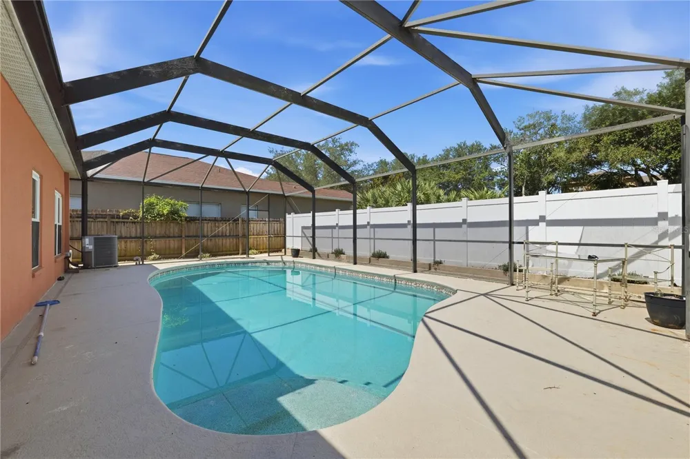 704 PARSONS POINTE ST Seffner, FL 33584