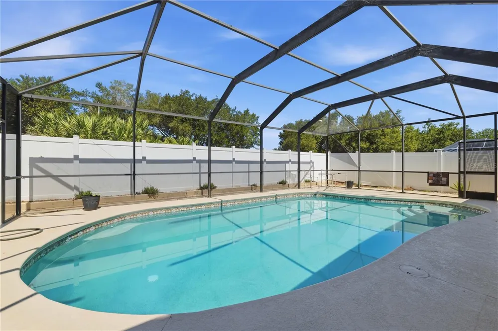 704 PARSONS POINTE ST Seffner, FL 33584