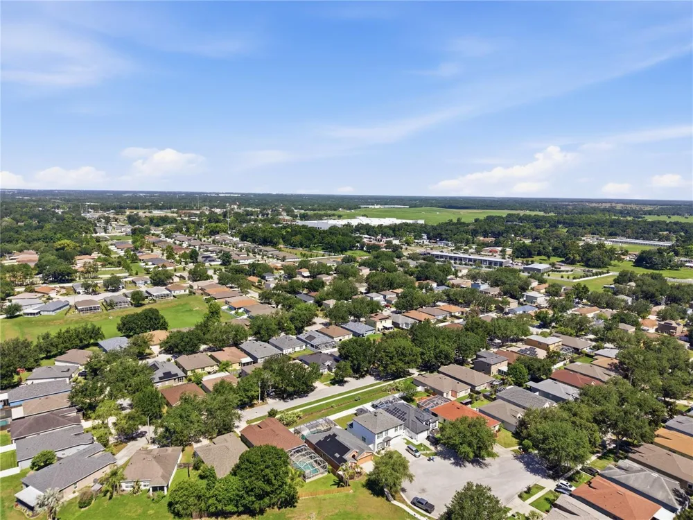 704 PARSONS POINTE ST Seffner, FL 33584