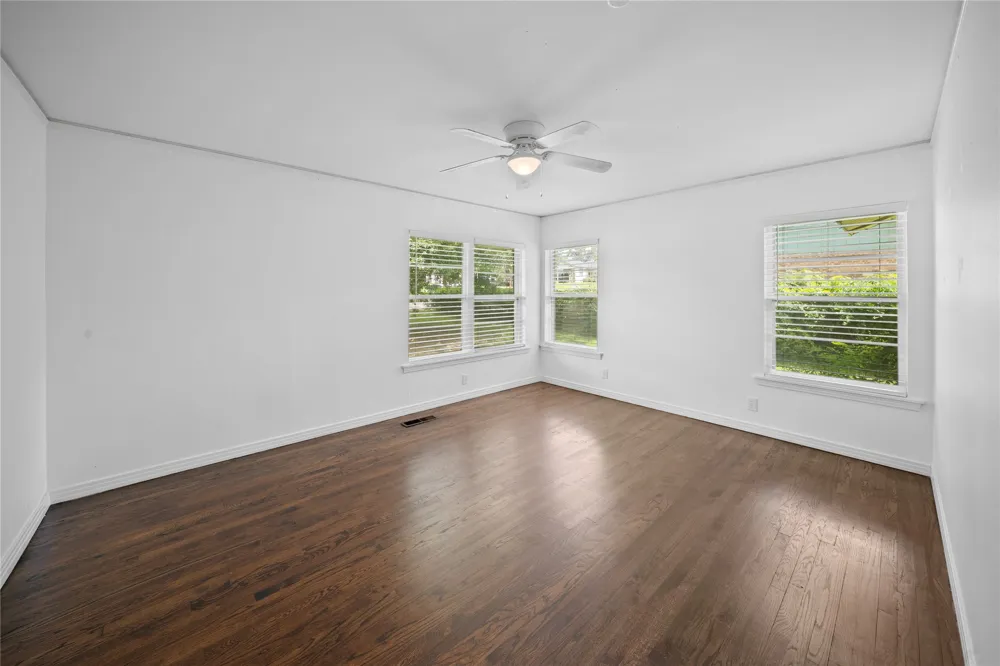 2717 Crestview Street Tyler, TX 75701