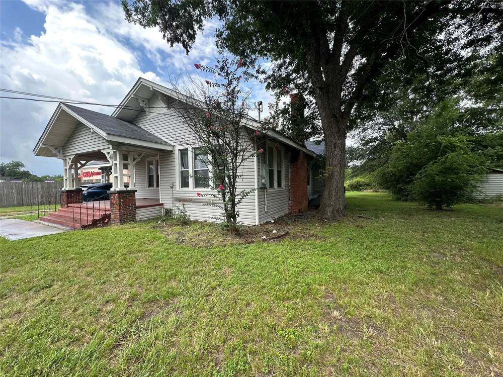 509 Ross Avenue Mexia, TX 76667