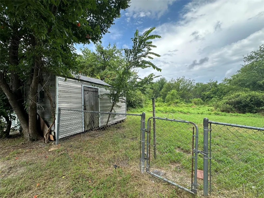 509 Ross Avenue Mexia, TX 76667