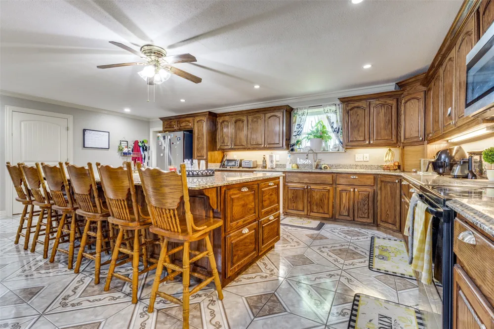 1590 Farm Road 2352 Sumner, TX 75486