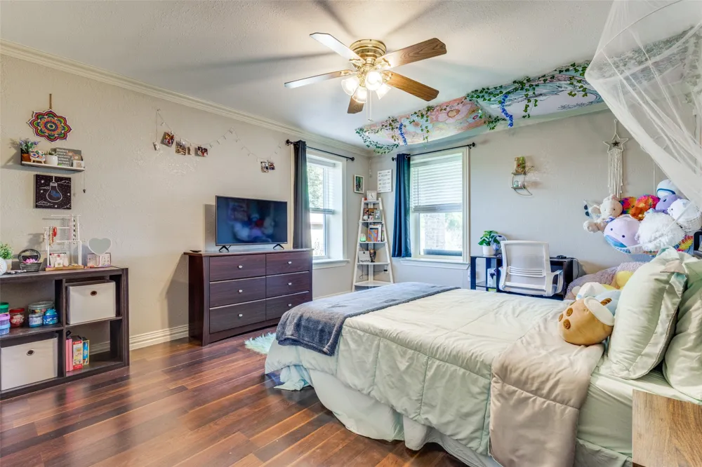 1590 Farm Road 2352 Sumner, TX 75486