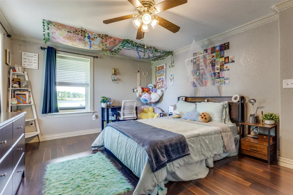 1590 Farm Road 2352 Sumner, TX 75486