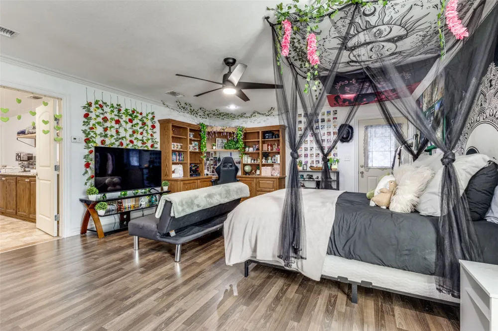 1590 Farm Road 2352 Sumner, TX 75486