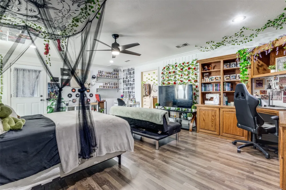 1590 Farm Road 2352 Sumner, TX 75486