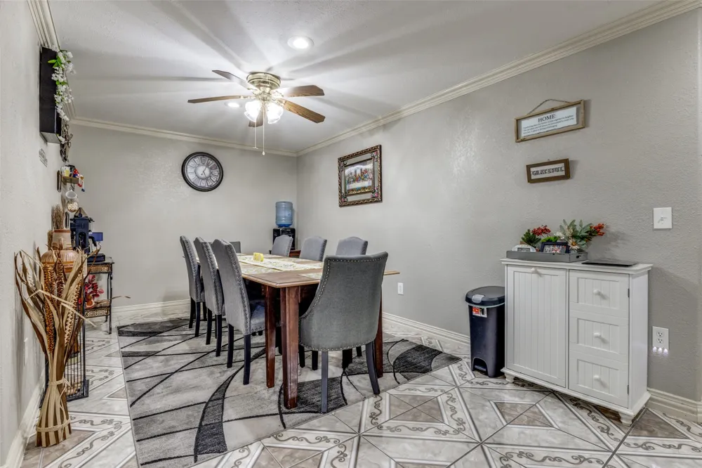 1590 Farm Road 2352 Sumner, TX 75486
