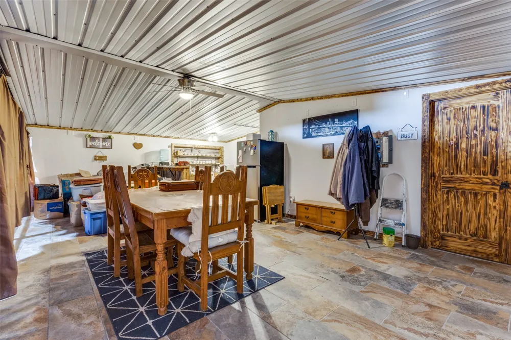 1590 Farm Road 2352 Sumner, TX 75486