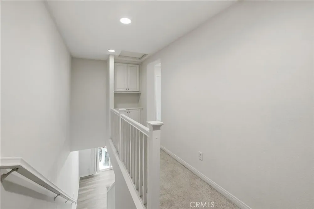 19324 Opal Lane Saugus, CA 91350