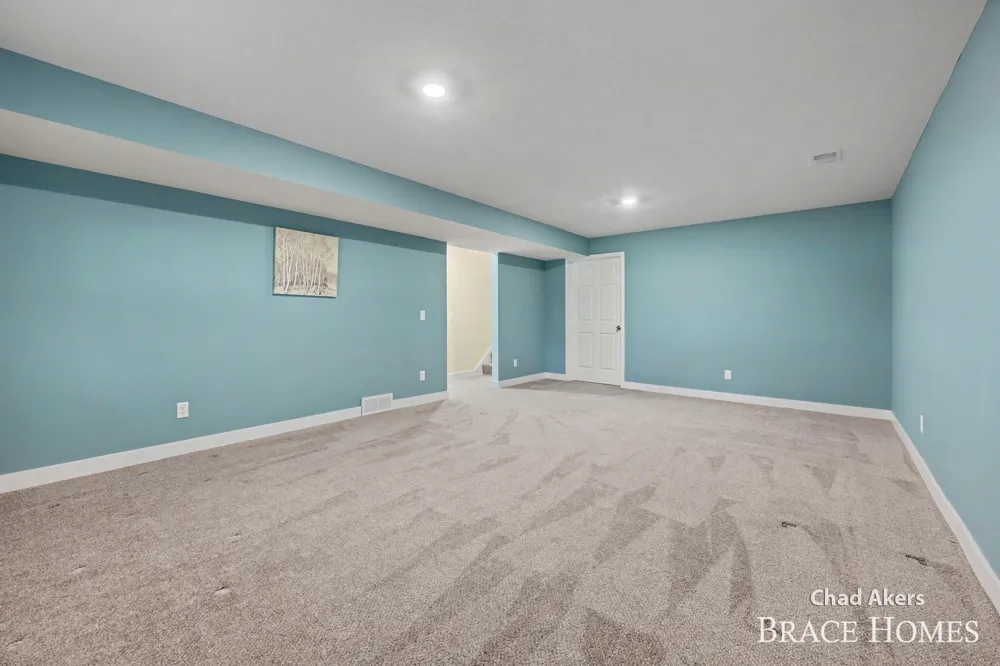 237 Hazelnut Drive Coopersville, MI 49404