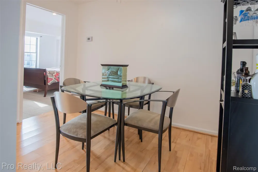 3559 Port Cove Drive Waterford Charter Township, MI 48328