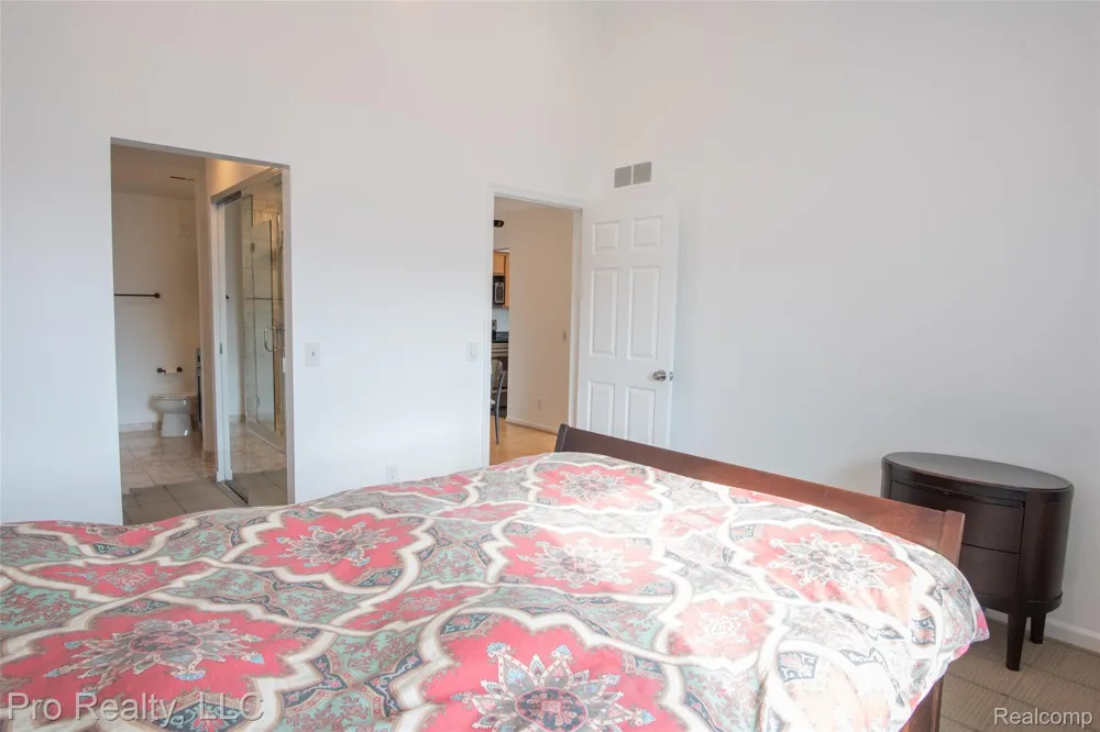 3559 Port Cove Drive Waterford Charter Township, MI 48328