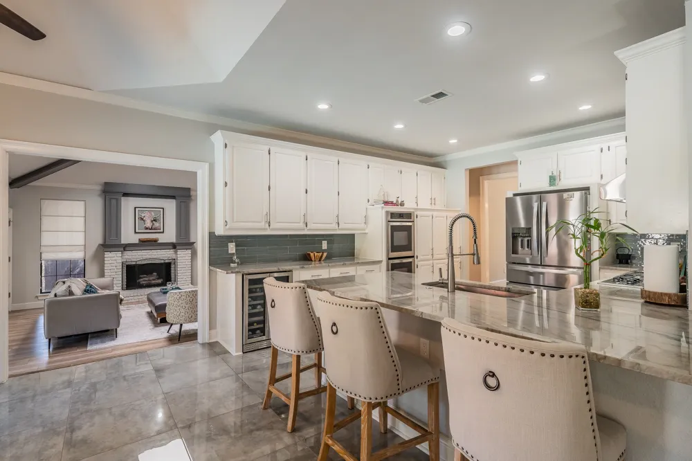 4313 Fannin Drive Irving, TX 75038