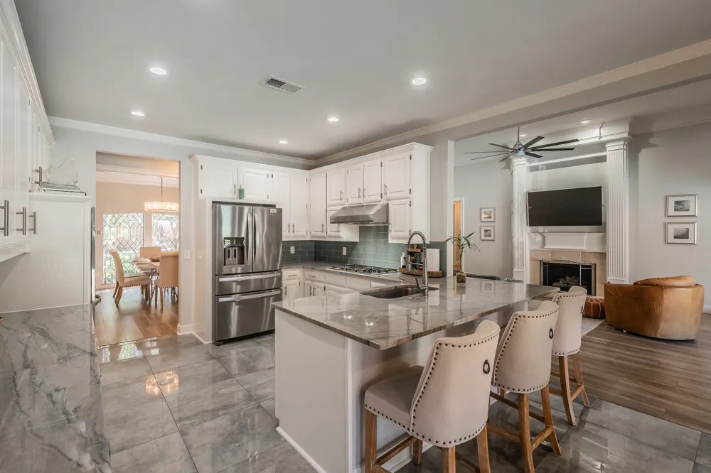 4313 Fannin Drive Irving, TX 75038