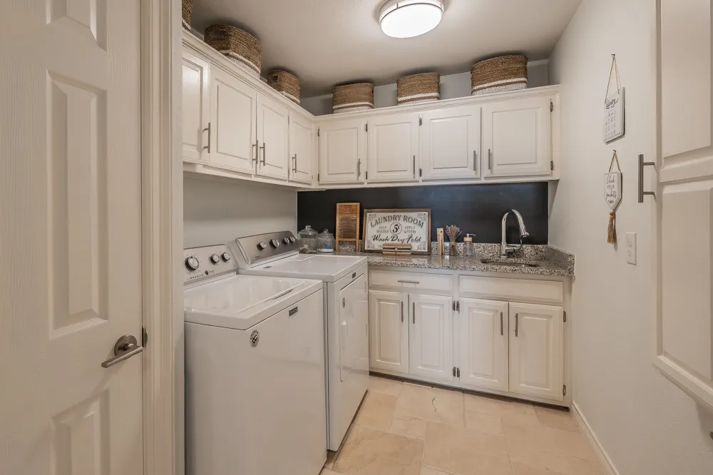 4313 Fannin Drive Irving, TX 75038