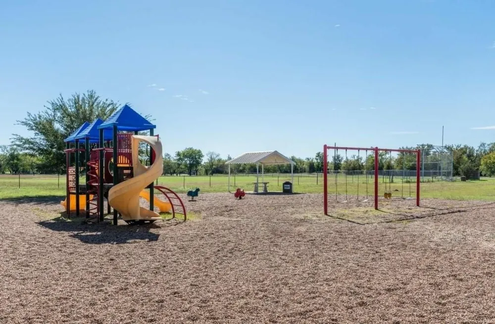 175 Cumberland Trail Runaway Bay, TX 76426