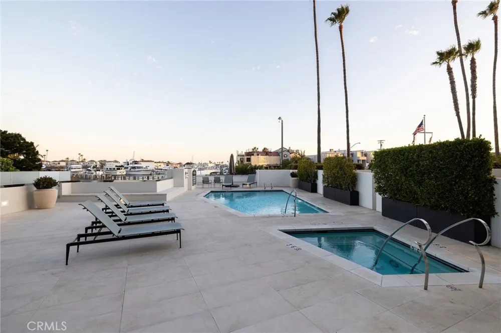 601 Lido Park Drive #4B Newport Beach, CA 92663