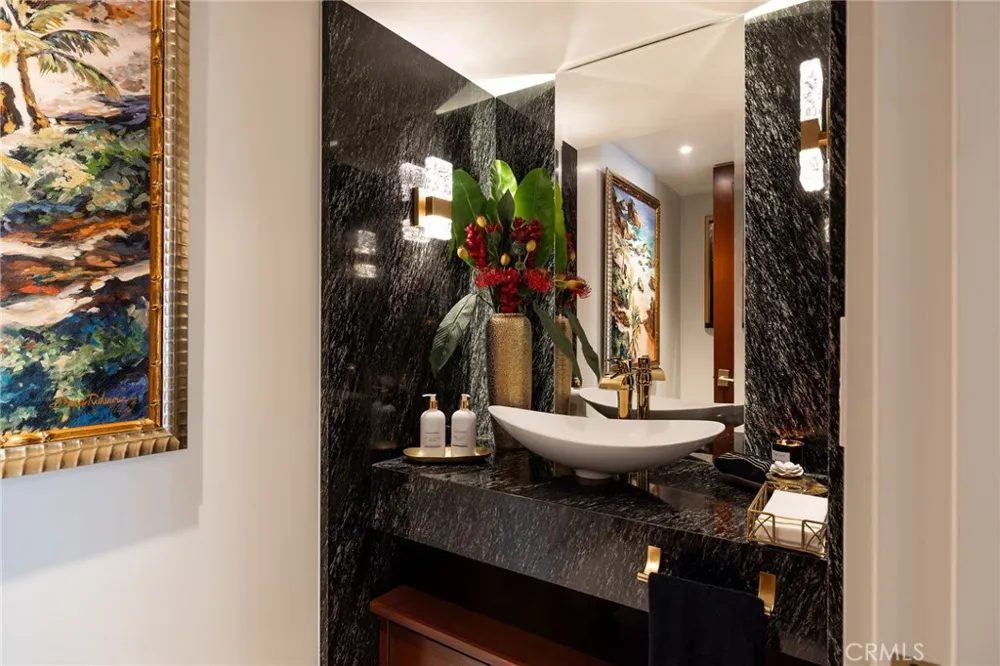 601 Lido Park Drive #4B Newport Beach, CA 92663