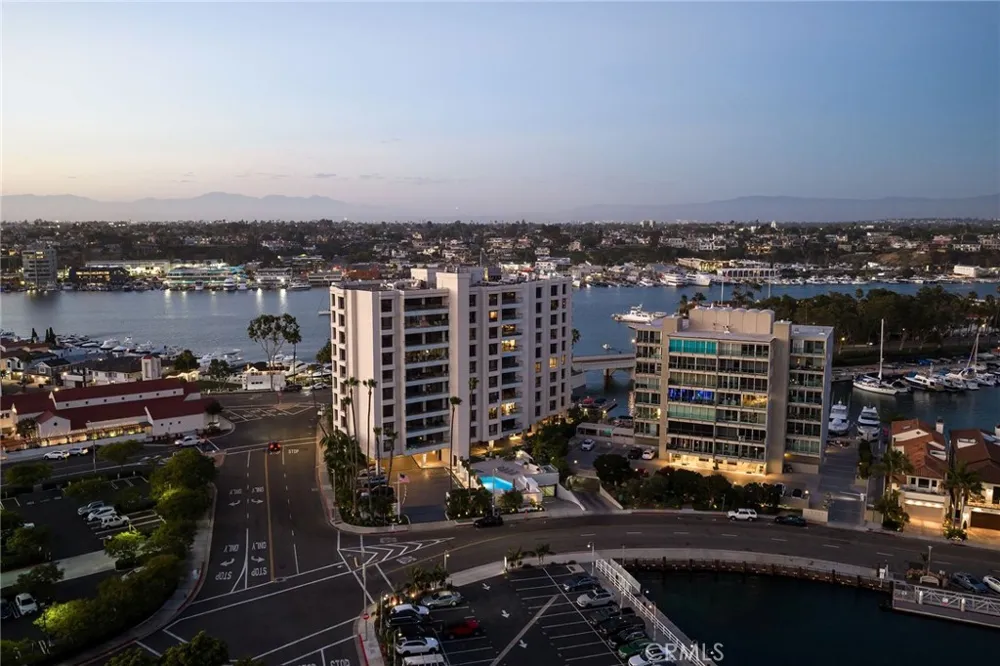601 Lido Park Drive #4B Newport Beach, CA 92663