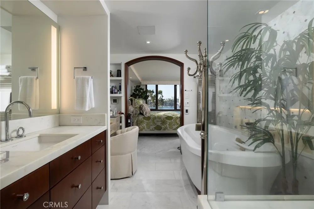601 Lido Park Drive #4B Newport Beach, CA 92663