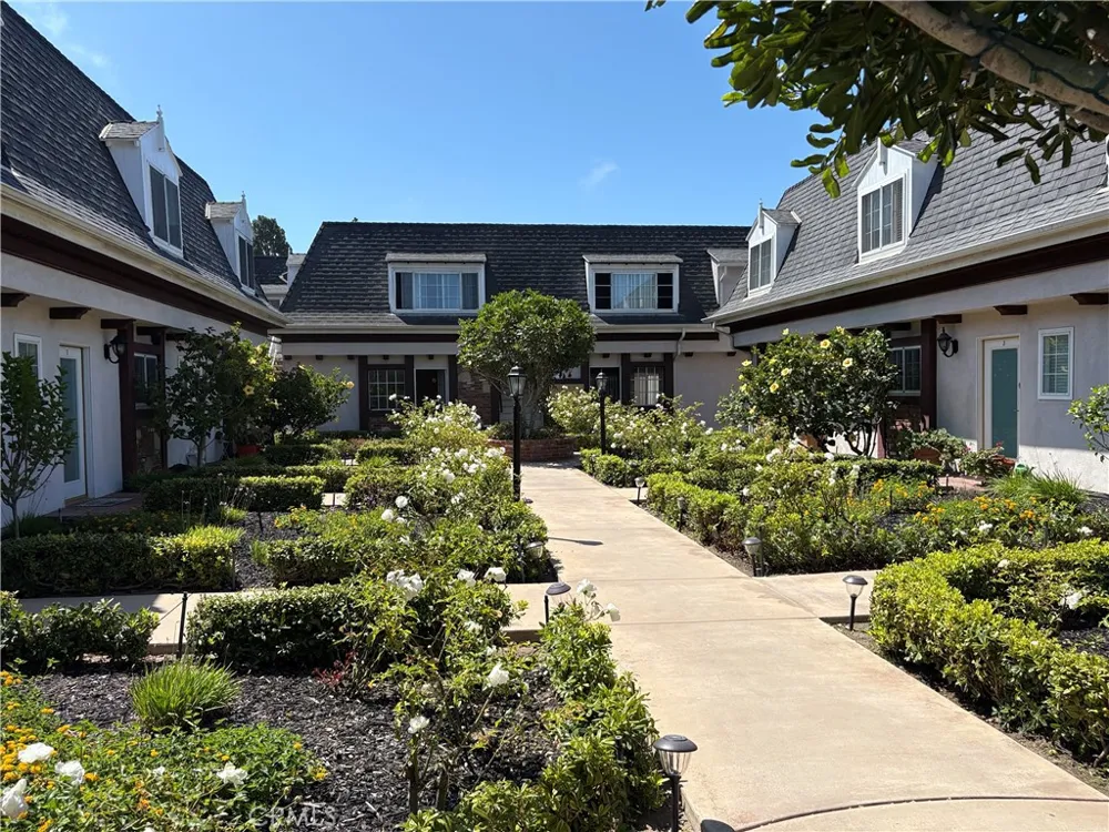 8130 Redlands #10 Playa del Rey, CA 90293