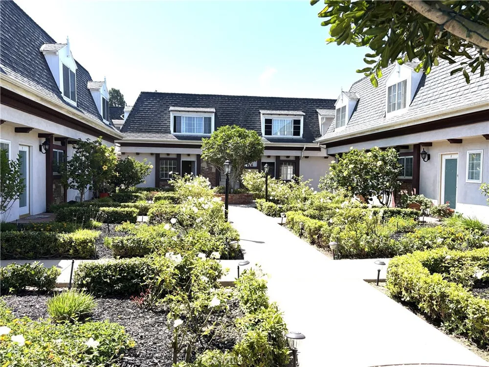 8130 Redlands #10 Playa del Rey, CA 90293