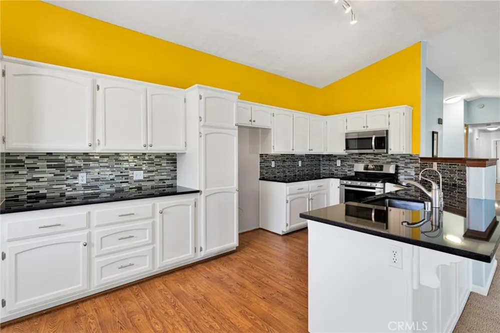 16470 Pauhaska Apple Valley, CA 92307